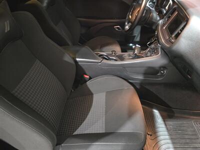 2019 Dodge Challenger R/T   - Photo 9 - Miami, FL 33155