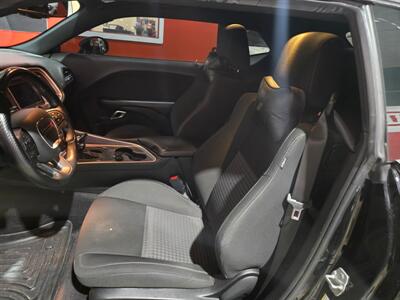 2019 Dodge Challenger R/T   - Photo 13 - Miami, FL 33155
