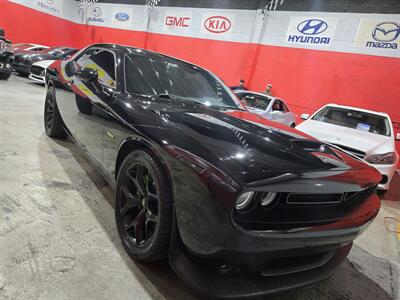 2019 Dodge Challenger R/T   - Photo 2 - Miami, FL 33155