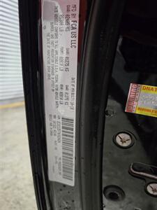 2019 Dodge Challenger R/T   - Photo 11 - Miami, FL 33155