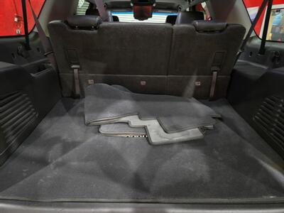 2015 Chevrolet Suburban LT   - Photo 15 - Miami, FL 33155