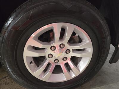 2015 Chevrolet Suburban LT   - Photo 7 - Miami, FL 33155