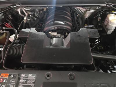 2015 Chevrolet Suburban LT   - Photo 28 - Miami, FL 33155