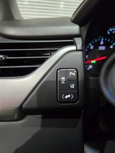 2015 Chevrolet Suburban LT   - Photo 23 - Miami, FL 33155