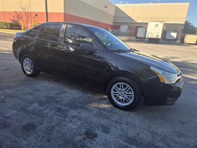 2010 Ford Focus SE   - Photo 2 - Miami, FL 33155
