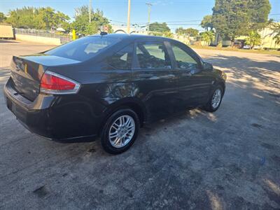 2010 Ford Focus SE   - Photo 7 - Miami, FL 33155