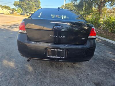 2010 Ford Focus SE   - Photo 8 - Miami, FL 33155