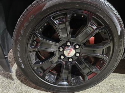 2018 GMC Yukon XL SLT   - Photo 6 - Miami, FL 33155