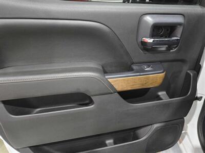 2015 Chevrolet Silverado 2500 LTZ   - Photo 18 - Miami, FL 33155