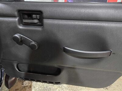 2006 Jeep Wrangler Unlimited Unlimited 2dr SUV   - Photo 16 - Miami, FL 33155