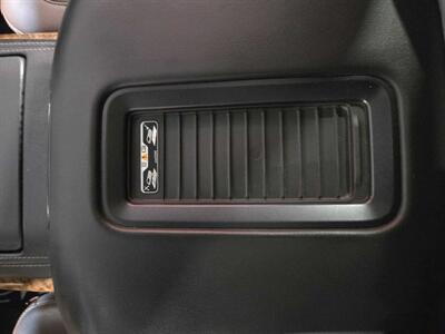2019 Chevrolet Tahoe Premier   - Photo 24 - Miami, FL 33155
