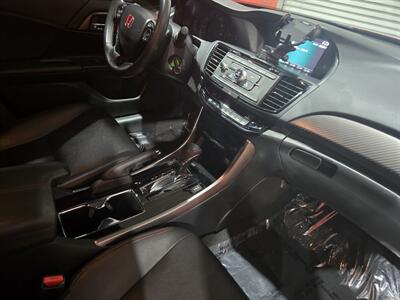 2017 Honda Accord Sport Special Edition   - Photo 11 - Miami, FL 33155