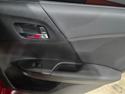 2017 Honda Accord Sport Special Edition   - Photo 22 - Miami, FL 33155