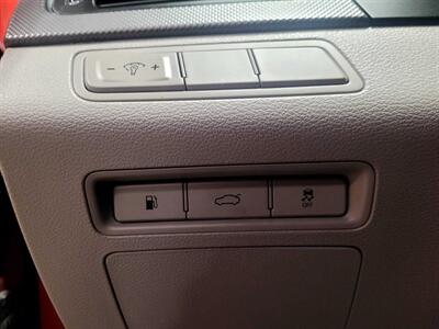 2017 Hyundai SONATA   - Photo 17 - Miami, FL 33155