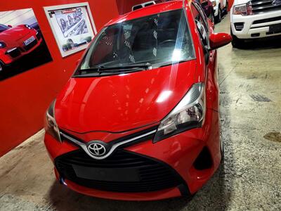 2015 Toyota Yaris 5-Door LE   - Photo 4 - Miami, FL 33155