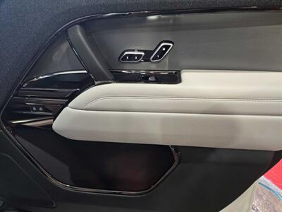 2023 Land Rover Range Rover Sport P360 SE   - Photo 18 - Miami, FL 33155
