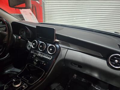 2017 Mercedes-Benz C 300 4MATIC   - Photo 19 - Miami, FL 33155