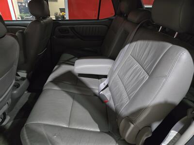 2003 Toyota Sequoia Limited   - Photo 11 - Miami, FL 33155
