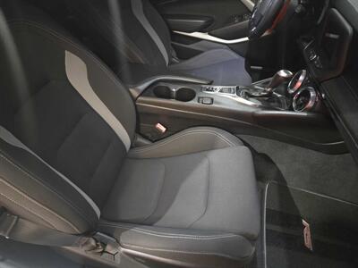2019 Chevrolet Camaro LT - Photo 15 - Miami, FL 33155