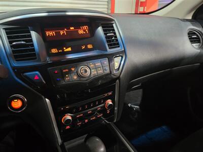 2015 Nissan Pathfinder SV   - Photo 12 - Miami, FL 33155