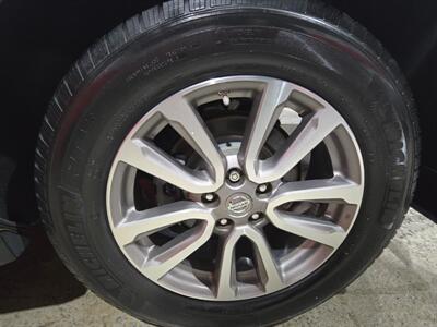 2015 Nissan Pathfinder SV   - Photo 7 - Miami, FL 33155