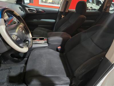 2015 Nissan Pathfinder SV   - Photo 14 - Miami, FL 33155