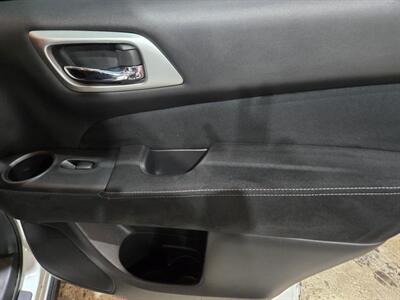 2015 Nissan Pathfinder SV   - Photo 21 - Miami, FL 33155
