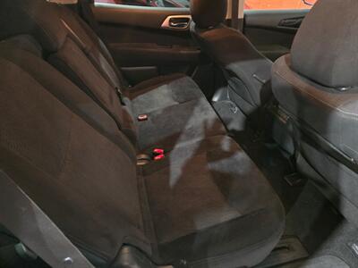 2015 Nissan Pathfinder SV   - Photo 16 - Miami, FL 33155
