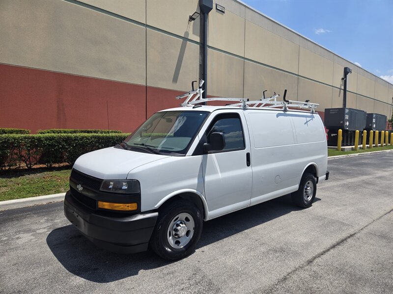 2018 Chevrolet Express 2500   - Photo 1 - Miami, FL 33155