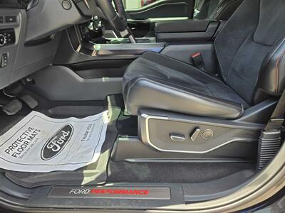 2023 Ford F-150 Raptor   - Photo 14 - Miami, FL 33155