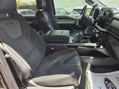 2023 Ford F-150 Raptor   - Photo 11 - Miami, FL 33155