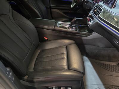 2022 BMW 740i   - Photo 14 - Miami, FL 33155