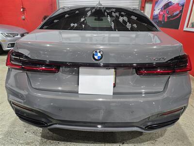 2022 BMW 740i   - Photo 6 - Miami, FL 33155