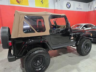 2000 Jeep Wrangler Sahara 2dr Sahara - Photo 4 - Miami, FL 33155