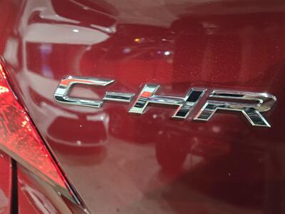 2019 Toyota C-HR LE   - Photo 9 - Miami, FL 33155