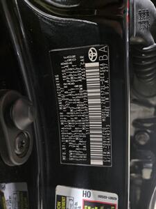 2017 Toyota Corolla LE   - Photo 19 - Miami, FL 33155