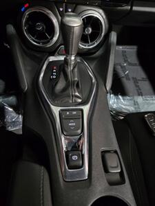 2018 Chevrolet Camaro LT - Photo 18 - Miami, FL 33155