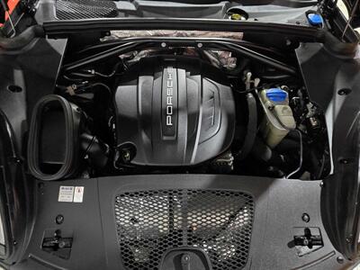 2017 Porsche Macan   - Photo 22 - Miami, FL 33155
