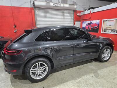 2017 Porsche Macan   - Photo 3 - Miami, FL 33155