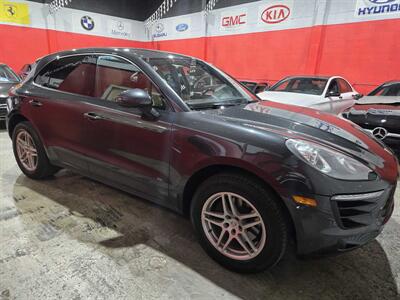 2017 Porsche Macan   - Photo 4 - Miami, FL 33155