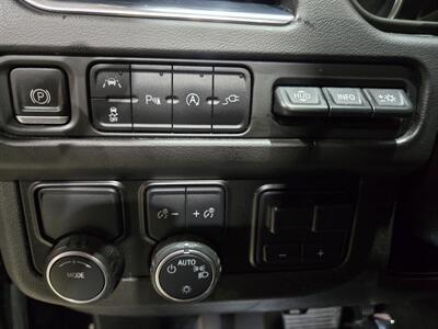 2021 Chevrolet Suburban Premier   - Photo 21 - Miami, FL 33155