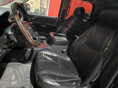 2007 GMC Yukon Denali   - Photo 17 - Miami, FL 33155