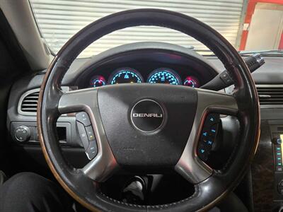 2007 GMC Yukon Denali   - Photo 11 - Miami, FL 33155
