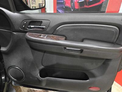 2007 GMC Yukon Denali   - Photo 26 - Miami, FL 33155