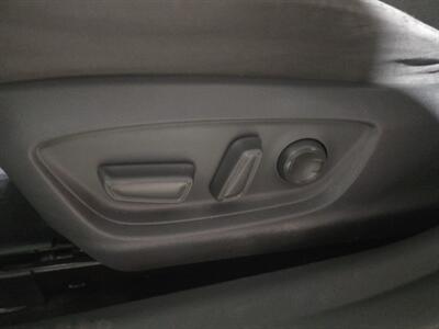 2018 Toyota Camry LE   - Photo 16 - Miami, FL 33155