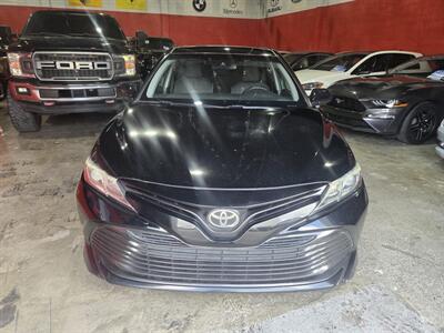2018 Toyota Camry LE   - Photo 4 - Miami, FL 33155