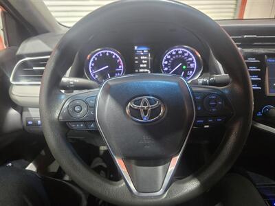 2018 Toyota Camry LE   - Photo 7 - Miami, FL 33155
