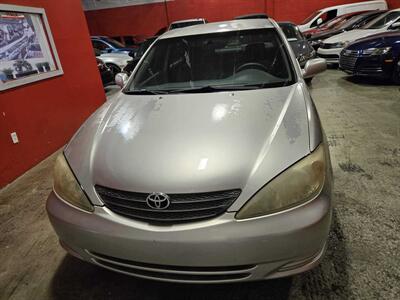 2004 Toyota Camry LE   - Photo 4 - Miami, FL 33155