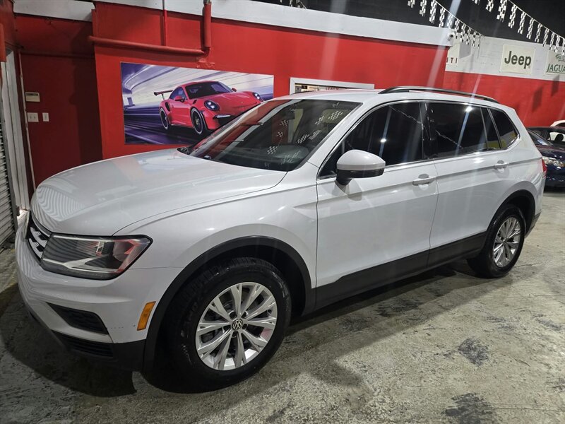 2019 Volkswagen Tiguan SE   - Photo 1 - Miami, FL 33155