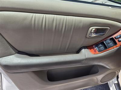 2002 Lexus RX 300 - Photo 26 - Miami, FL 33155